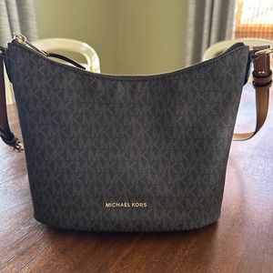 Michael Kors Crossbody Purse